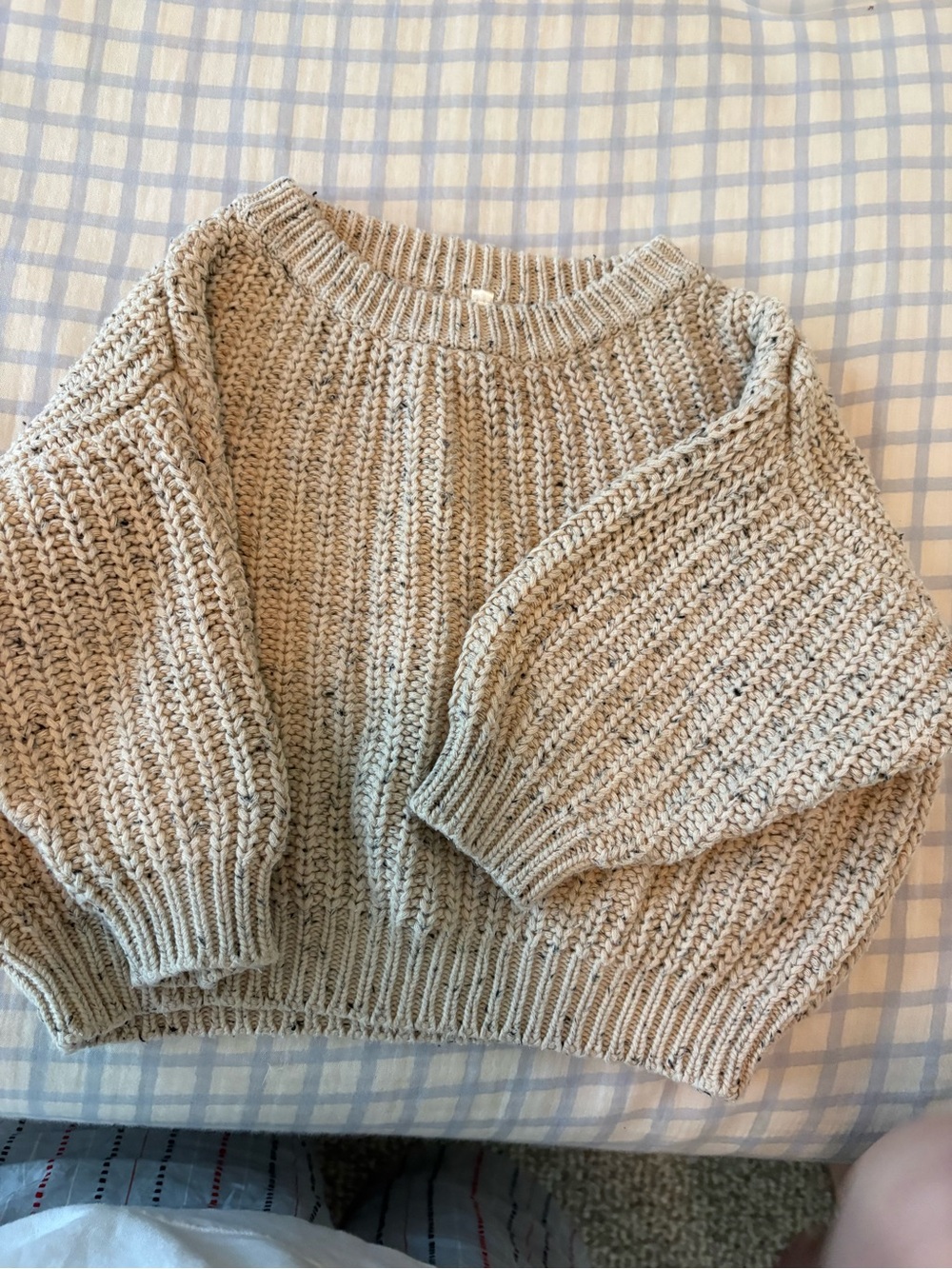 Chunky Knit Sweater Oatmeal colour with speckles